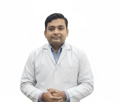 Dr Amit Gupta - Consultant Eye Surgeon